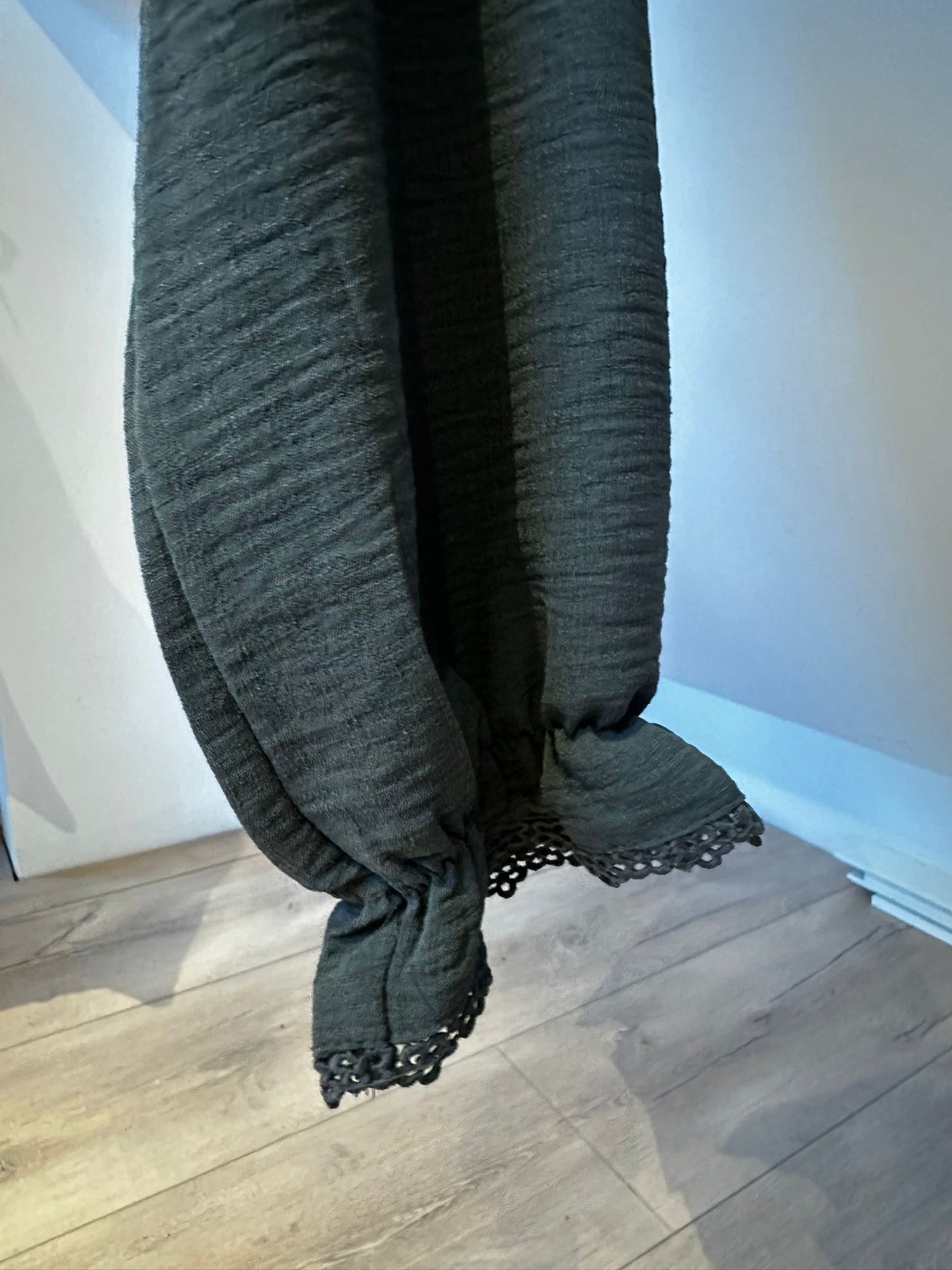 Hemdje Kaki